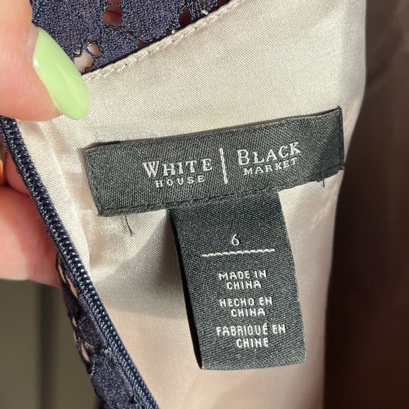 WHITE HOUSE BLACK MARKET navy blue floral overlay illusion neckline dress - Picture 8 of 8